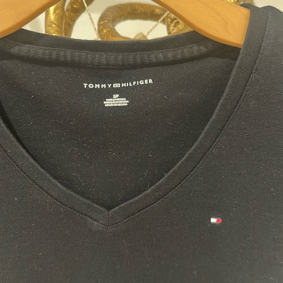 Tommy Hilfiger black v-neck shirt - Picture 5 of 7
